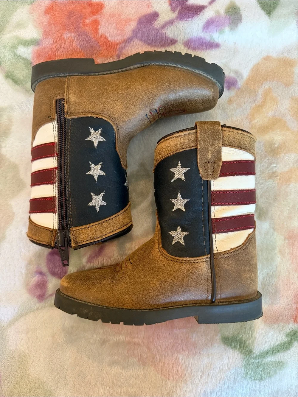 Kids Flag-Inspired Western Boots - Brown with Red, White & Blue Stars